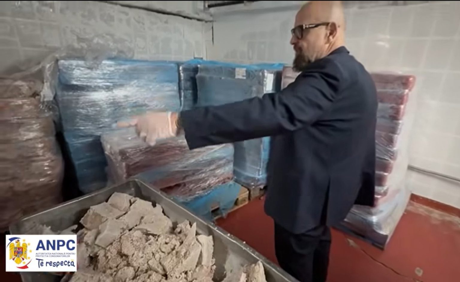 video reparati si masini piedone in control anpc la o firma din domnesti care produce conserve din carne lista neregulilor e lunga si plina de rugina 6826dbb69e253