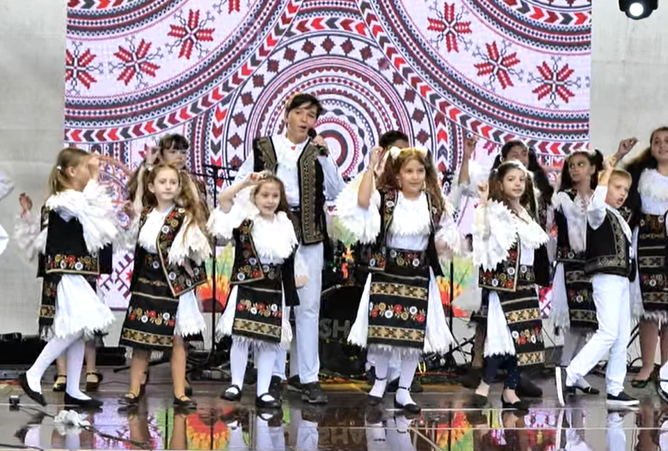 ziua judetului ilfov sarbatorita cu bucurie si traditii la festivalul din berceni video 68348202ca34f