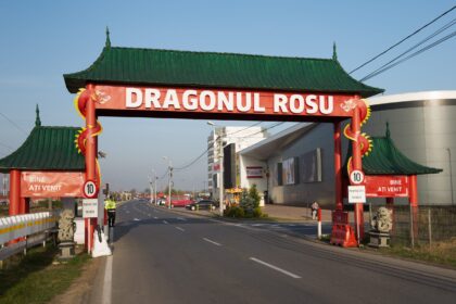 au loc perchezitii la complexul dragonul rosu din capitala sunt vizate produse contrafacute din china surse 683d50ecabc9e
