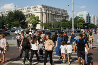 barometru inscop ce politicieni conduc in topul increderii romanilor 683d6b64c540d