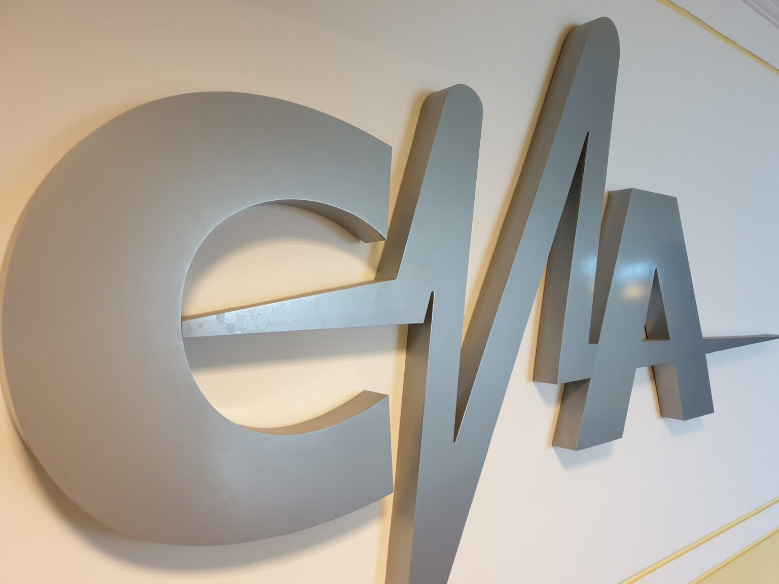 cna cere retelelor sociale eliminarea imaginilor crimei in care tanara de 23 de ani a fost impuscata citeste mai mult la https www digi24 ro stiri actualitate cna cere retelelor sociale eliminarea 683e819b6f57c