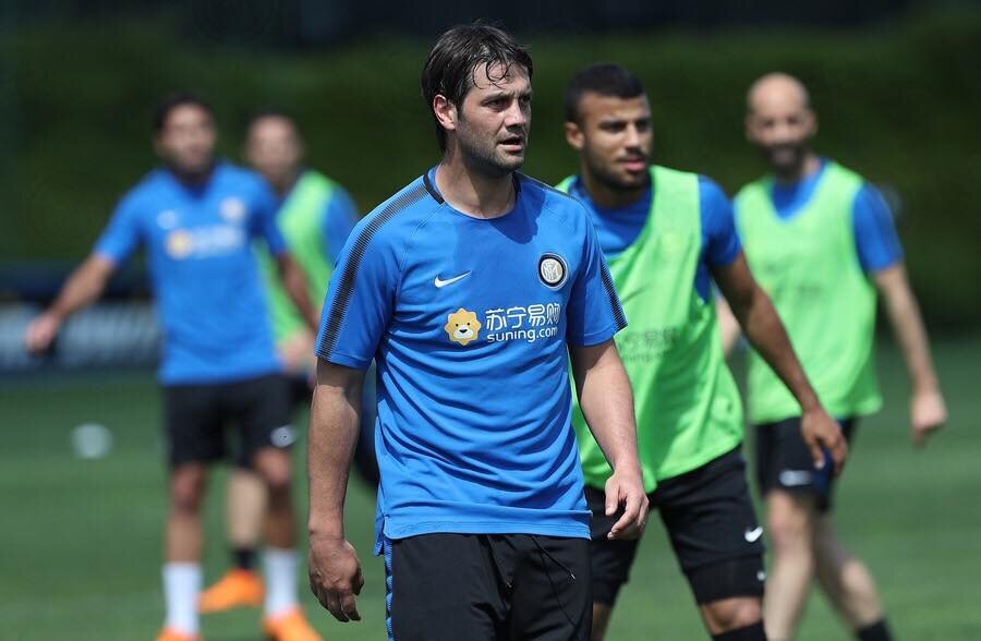 cristian chivu a semnat un contract pe doi ani cu inter milano 684312ea8b81d