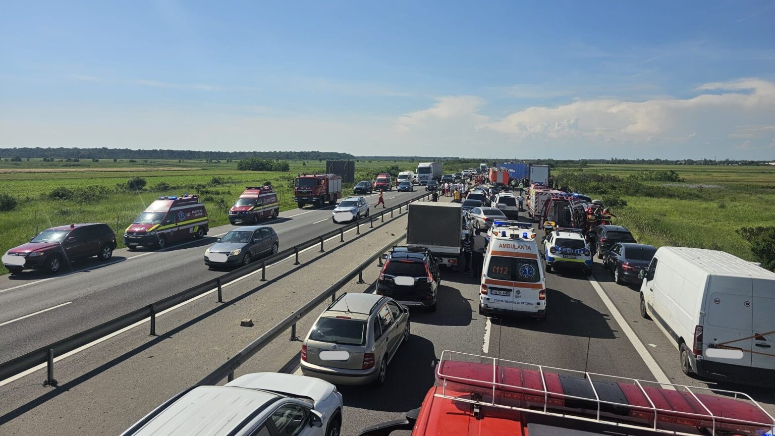 foto tragedia de pe a1 in care un copil si a pierdut viata in imagini cozi pe kilometri intregi s au format pe autostrada bucuresti pitesti 683f11c677baa