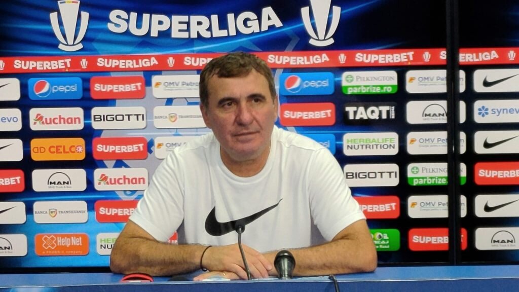 gheorghe hagi a renuntat la functia de manager tehnic al echipei farul constanta 683db3217063f