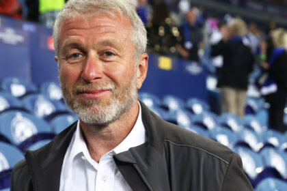 guvernul britanic este gata sa il dea in judecata pe abramovici pentru vanzarea echipei de fotbal chelsea cat ar datora oligarhul rus 683e8d15b4b6c