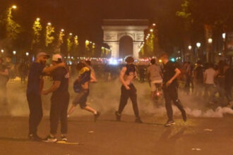 haos total in franta dupa victoria psg in champions league macron vom pedepsi vom fi necrutatori 683dd519bc1c1