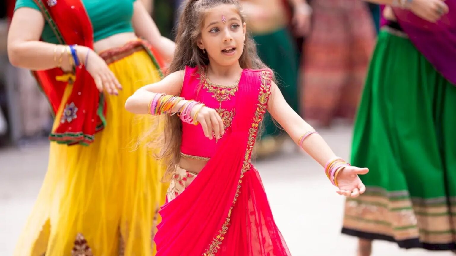 india ajunge in inima bucurestiului la gradina botanica arte martiale picturi cu henna lectii de yoga si mancare delicioasa in weekendul 14 15 iunie la namaste india 68418f4c1e2d3