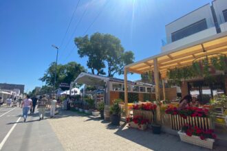 litoralul luat cu asalt de rusalii 60 000 de turisti i au surprins pe hotelieri 6845a0d511734