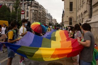 marsul normalitatii si marsul bucharest pride au loc sambata in capitala 6843f374769bc