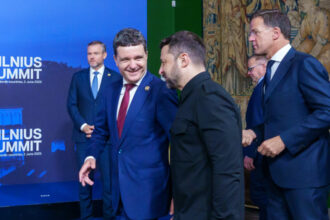 nicusor dan dupa ce s a intalnit cu zelenski si rutte la summitul b9 o pace durabila poate fi obtinuta doar dand dovada de forta 683e0d1c162cb