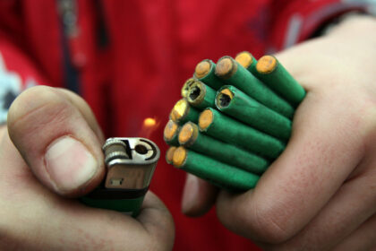 pedepse mai dure pentru vanzarea sau folosirea ilegala a petardelor si artificiilor o lege initiata acum 7 ani a fost promulgata 6842fb3963e32