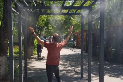 perdelele de apa din sectorul 6 au fost repornite datorita valului de caldura din capitala in sectorul 2 bucurestenii au acces la fantani si cismele publice 68428fec3c372