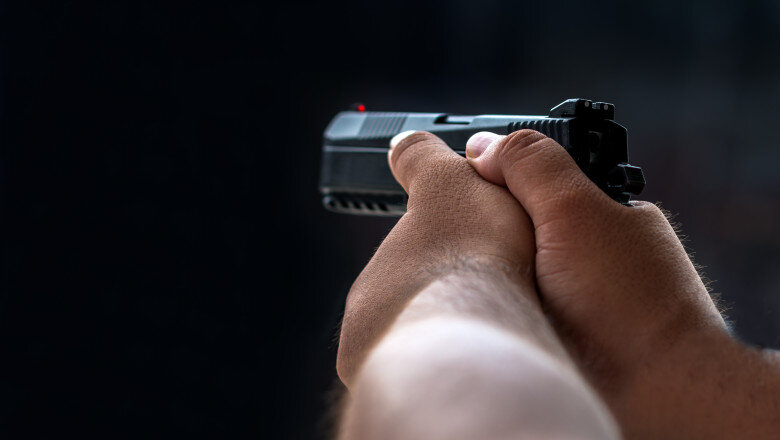 persoanele inculpate in dosare penale nu mai pot cumpara sau detine arme lege promulgata de nicusor dan 6843f601d1d82