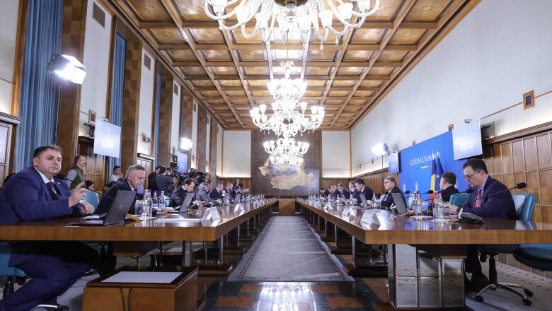 sedinta extraordinara de guvern pentru acordarea de ajutoare destinate zonelor distruse de inundatii 683d357bb0da0