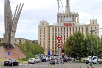 trafic alert avarie la o conducta de gaze pe dn1 in zona ikea stb autobuzele circula pe deasupra pasajului spre bucuresti si se efectueaza toate statiile 683ebc3ec45f1