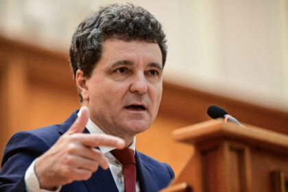 video ce raspunde nicusor dan intrebat cand va desemna premierul pentru viitorul guvern 683dc0f01bb88