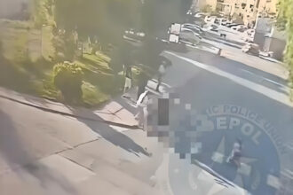 video filmul crimei din cosmopolis reconstituit de politisti asasinul avea la el doua arme letale cand s a simtit incoltit s a sinucis 683d34d2935b4