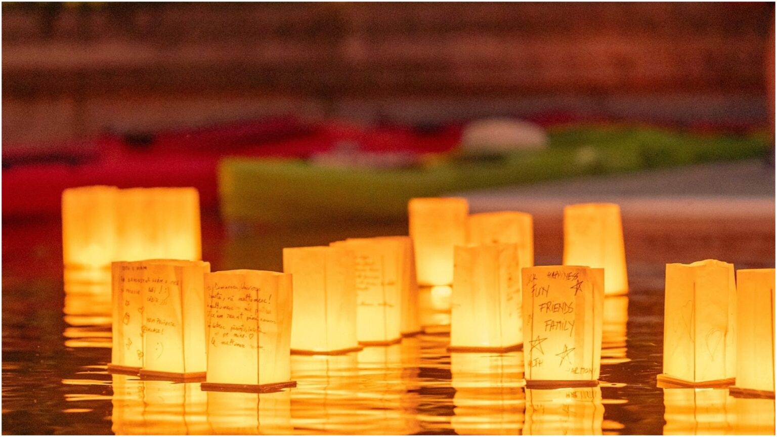 wishfest festivalul lampioanelor pe apa revine in bucuresti in perioada 21 22 iunie pe lacul din parcul ior vor plutii si anul acesta dorintele oamenilor 684028a8e3f28