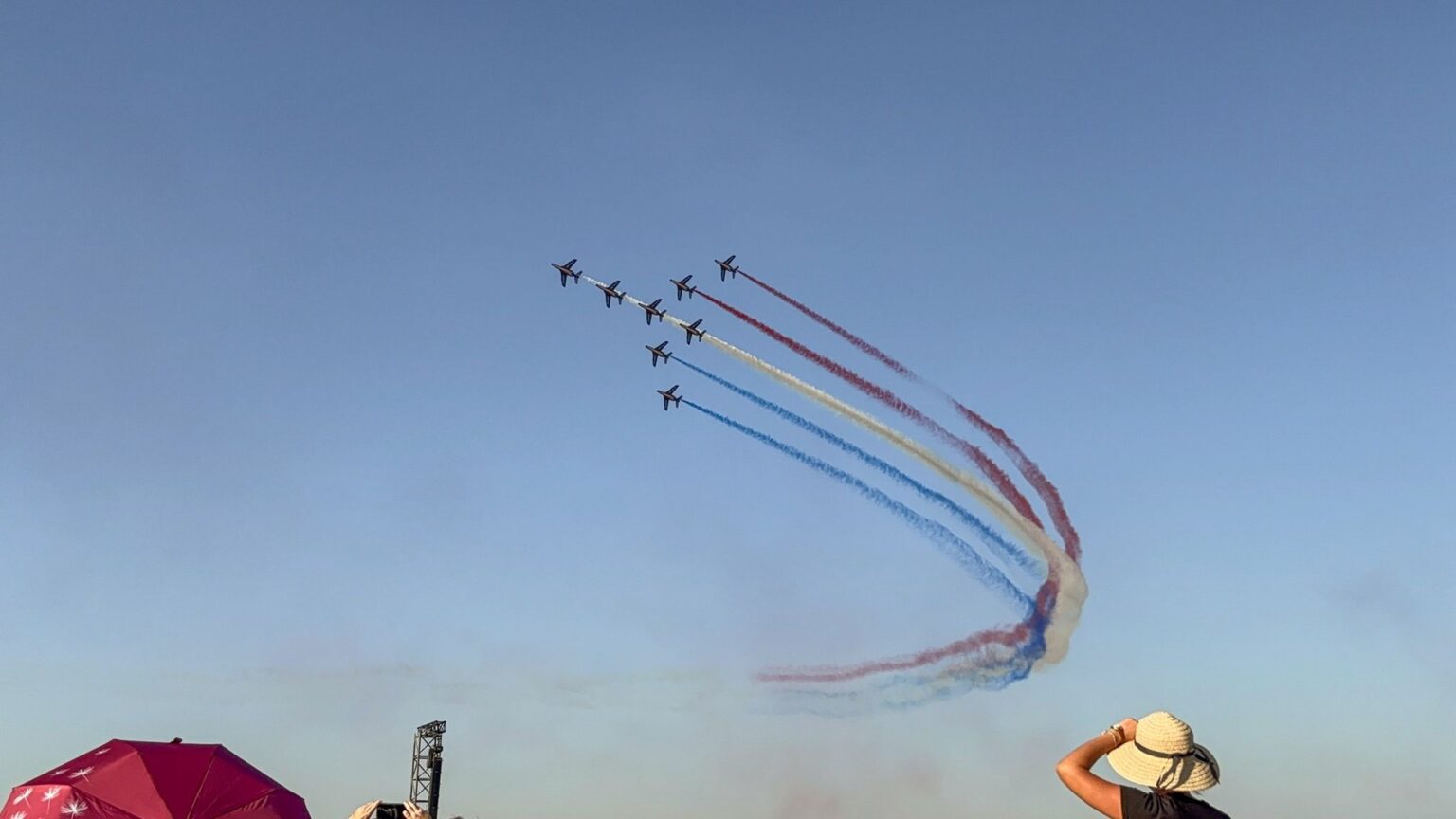 bias a inchis programul pentru ziua de astazi spectacolele aeriene nu se mai desfasoara din cauza conditiilor meteo nefavorabile 68b433883457b