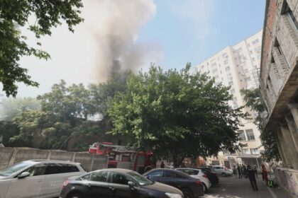 breaking arde iar fostul restaurant marul de aur de pe calea victoriei pompierii intervin la fata locului mesaj ro alert emis acum 68b03a4eb10ce 1