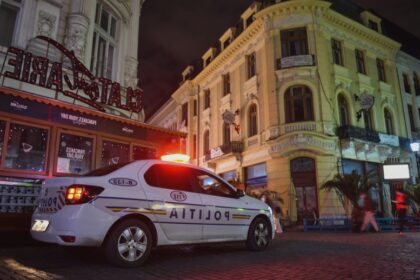 breaking focuri de arma in centrul vechi in aceasta dimineata un tanar a tras cu pistolul inspre o terasa 6 focuri arma letala 68a59be4ddd32