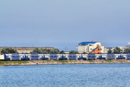 cfr suplimenteaza vagoanele pentru minivacanta si avertizeaza posibile probleme la aerul conditionat 689b237e9d7b1