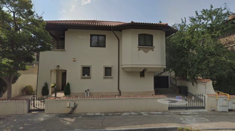 cum arata casa in care poate locui traian basescu dupa ce si a recapatat privilegiile de fost presedinte 68a2b218376f8