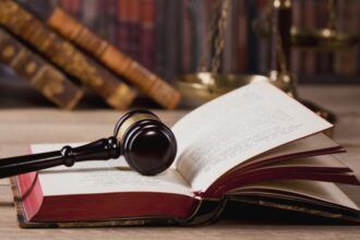 esential judecatori si procurori din bucuresti opresc activitatea pe termen nelimitat protesteaza astfel fata de modificarea pensiilor speciale ale magistratilor 68ada7edb4fcd