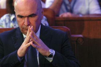 exclusiv bolojan proiectul privind pilonul ii nu e abandonat asf l a trimis pur si simplu in guvern si ne am trezit cu el pe ordinea de zi 689ce54ab9f91