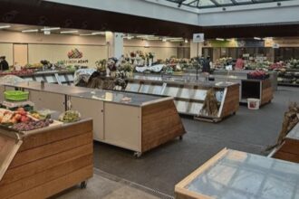 foto usr vs piata norilor una din marile mandrii ale dlui baluta nicorel nicorescu e aproape goala o investitie mare care s a dovedit de fapt un fiasco 68aea8dbaca73