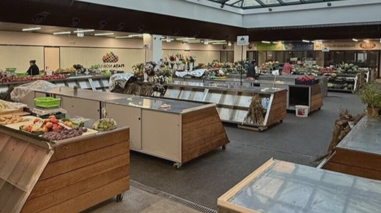 foto usr vs piata norilor una din marile mandrii ale dlui baluta nicorel nicorescu e aproape goala o investitie mare care s a dovedit de fapt un fiasco 68aea8dbaca73