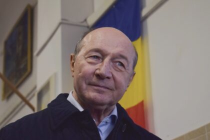 gluma asta n o sa i placa lui traian basescu fostul presedinte va primi de la guvern un apartament intr un bloc din bucuresti drept resedinta de protocol surse 68a45f682e893 1