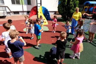 harta educatiei din bucuresti cartierele care decid viitorul copiilor de 13 ori mai multe sanse la un colegiu de top daca inveti in centru 689db639d7c7f