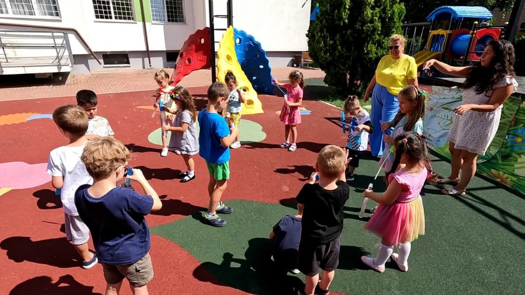 harta educatiei din bucuresti cartierele care decid viitorul copiilor de 13 ori mai multe sanse la un colegiu de top daca inveti in centru 689db639d7c7f