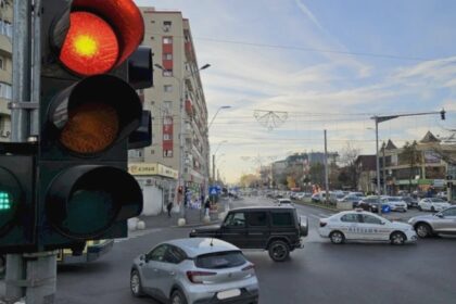 intersectiile si zonele din jurul scolilor din bucuresti vor fi monitorizate mai mult bujduveanu anunta si alte schimbari in oras pentru inceperea scolii in toamna 68b09003a0b26