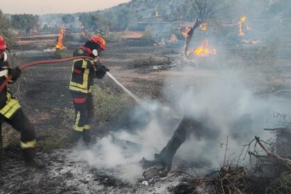 mae avertisment de calatorie pentru cetatenii romani risc ridicat de incendii in grecia 689e3608bc03c