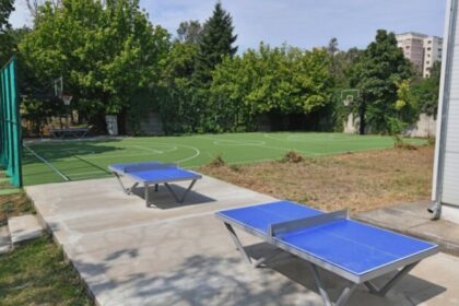 noi terenuri de sport moderne deschise publicului la colegiul carol i 68a7f9c151608