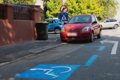 parcarile albastre de pe soseaua pantelimon au fost date in exploatare soferii trebuie sa achite taxa de 5 lei h catre pmb pentru a evita amenzile 68b03a55c906f