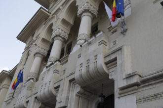 pe cine prefera bucurestenii la primaria capitalei rezultatele celor mai recente doua sondaje de opinie 68ab62a1d5606