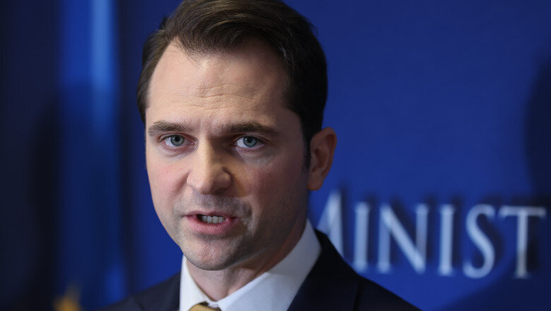 propunerea lui sebastian burduja pentru alegerea primarului general din pacate aproape in fiecare zi se mai anunta un nou pretendent 689b2b660f85e