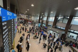 reguli noi pentru pasageri la trecerea prin filtrele de la aeroportul otopeni 68aa8d6f1491e