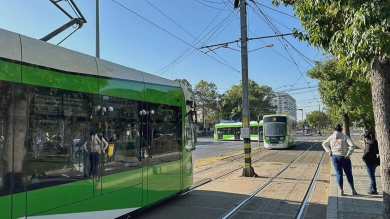 stb vrea sa cumpere stalpi pentru infrastructura de tramvai si a lansat licitatie multi sunt periculos de vechi cum a fost cel prabusit la unirii peste un vagon in mers 68adb42d1983b