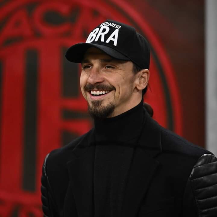 suedezul zlatan ibrahimovic a primit premiul presedintelui uefa 68b16845c8cf0