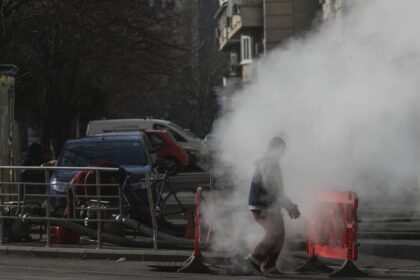 termo blestemul peste 2 400 de blocuri din bucuresti nu au nici azi apa calda din cauza micilor avarii aparute cand se intervenea la marea avariei de pe splaiul unirii 68ad51f8761bb 1