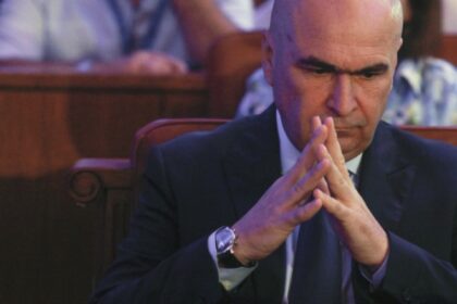 video al doilea pachet de masuri ar urma sa fie adoptat saptamana viitoare de guvern prin asumarea raspunderii aur ameninta cu motiune 68a48b0272cdc