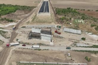 video vesti amestecate de pe lotul 3 nord al a0 autostrada bucurestiului constructorul are ritm lent autoritatile pun presiune sa fie dat in trafic in aceasta toamna 68a6bd5b70904