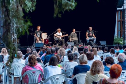 bucurestiul devine scena pentru artisti f09f8ead azi incepe undercloud 18 cel mai important festival de teatru independent programul pe zile 68cbd64887b79
