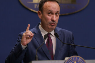 caciu o critica pe ioana ene dogioiu pe tema plafonarii la alimente nu vorbeste in numele coalitiei sa isi ceara scuze public 68c6bcd54825a