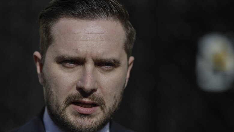 exclusiv cati angajati din primaria capitalei ar pleca daca guvernul adopta reducerea posturilor din administratie 68b57a65cc2ca