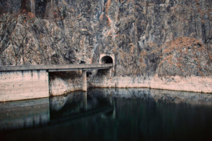 exclusiv diana buzoianu despre francezii care ne fura apa si aurul din lacuri extremistii refuza masurile reale privind problema apei 68dc33d8cf18d